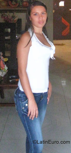 Date this hot Colombia girl Leidy from Barranquilla CO6310