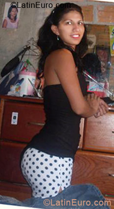 Date this nice looking Peru girl Ruth from Iquitos PE430