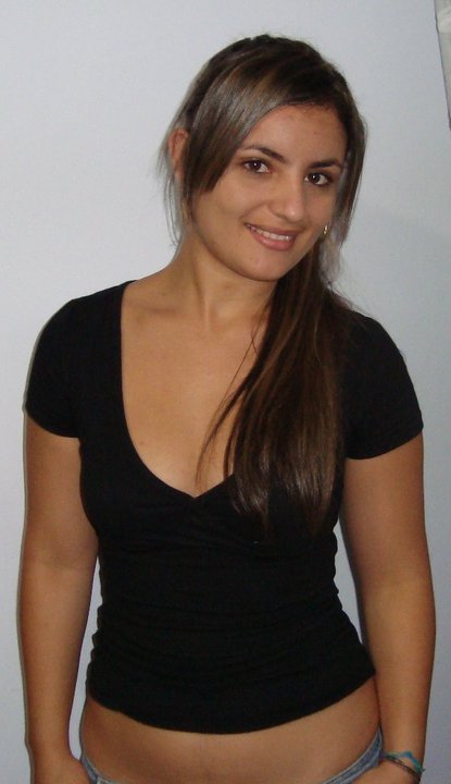 Date this athletic Colombia girl Eliana from Pereira CO6398