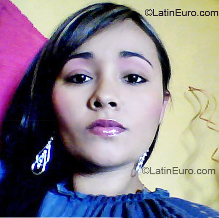 Date this stunning Colombia girl Sonia liliana from Medellin CO10892