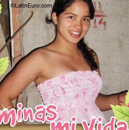 Date this attractive Ecuador girl Flor from Guayaquil EC76