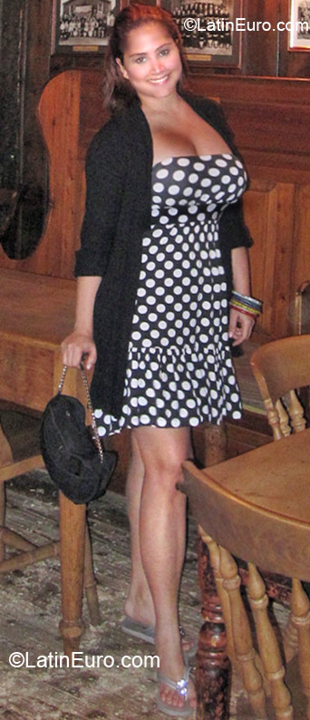 Date this young Brazil girl Flavia from Rio De Janeiro BR9675