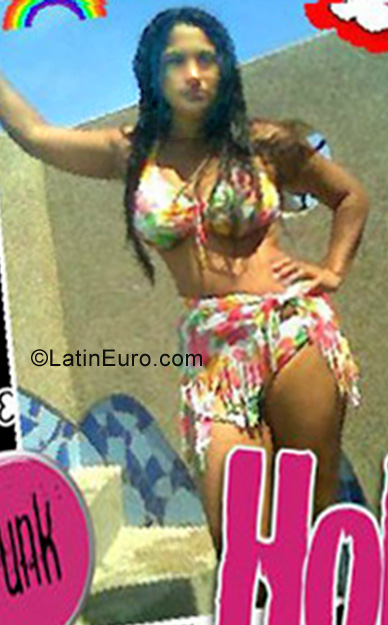 Date this tall Ecuador girl Yenny from Guayaquil EC81