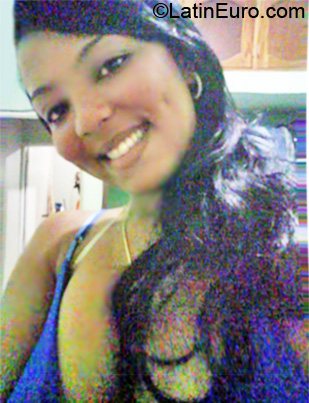 Date this delightful Dominican Republic girl Marian from Santo Domingo DO7065