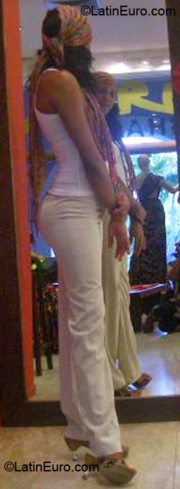 Date this exotic Brazil girl Ivis from Salvador BR4980