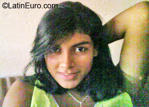 Date this lovely Costa Rica girl Jennifer from Heredia CR52