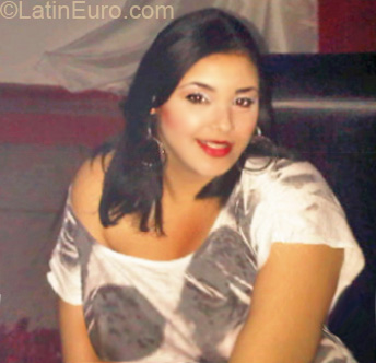 Date this georgeous Dominican Republic girl Zahira from Santiago DO7195