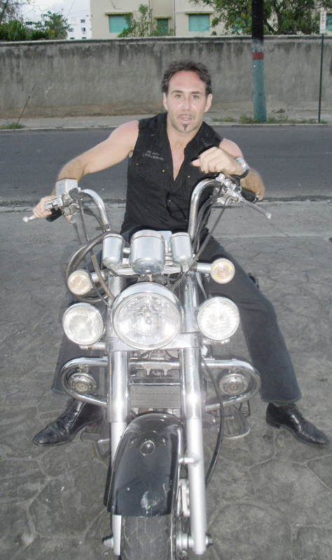 Date this sultry Dominican Republic man Mario from Santo Domingo DO7197