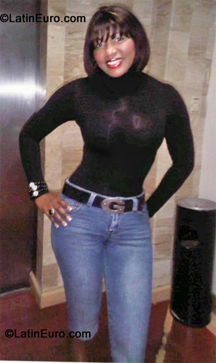 Date this exotic Dominican Republic girl Maribel from Santo Domingo BR5083