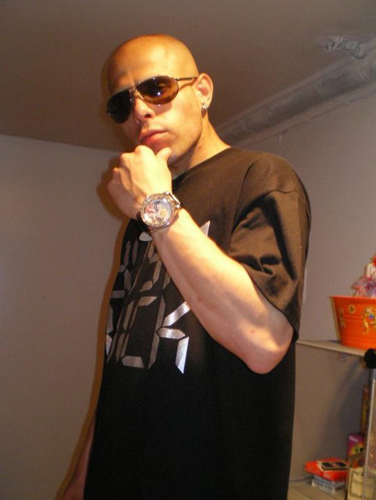 Date this foxy United States man Carlos from New York US9443