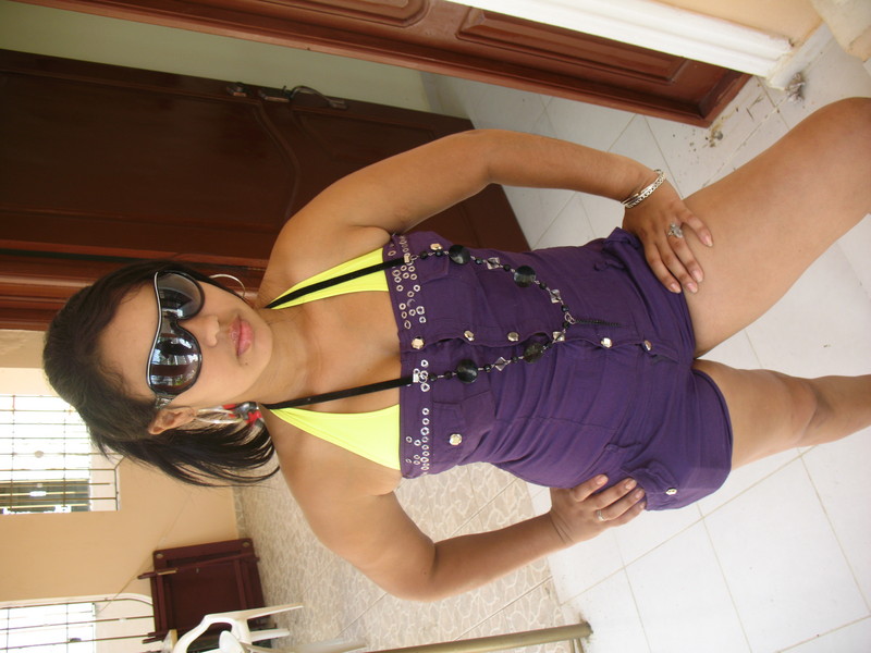 Date this sensual Dominican Republic girl Danna from Bonao DO7317