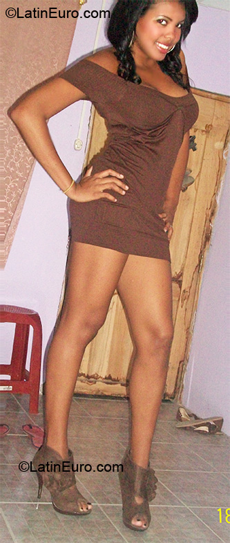 Date this hot Ecuador girl Jennifer from Quito EC100