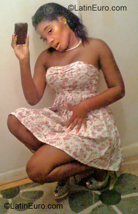 Date this cute Jamaica girl Christy from Kingston JM243