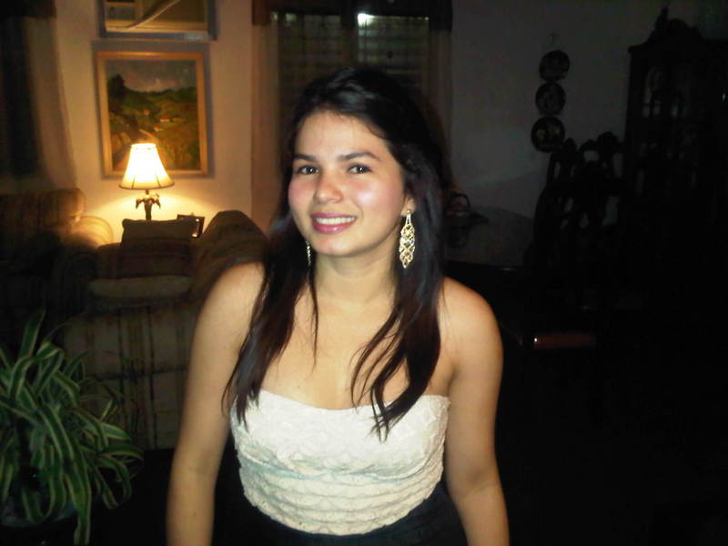 Date this lovely Honduras girl Dicxi from Honduras HN330