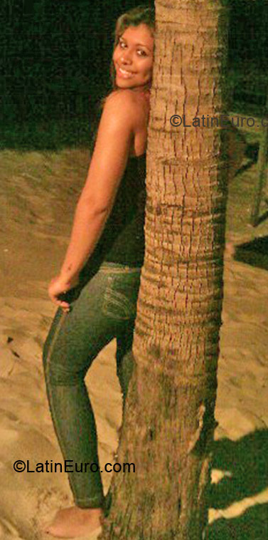 Date this lovely Brazil girl Dayane from Fortaleza BR5550