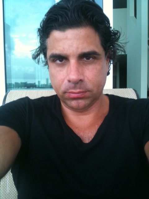 Date this funny United States man Fer from Miami US10290