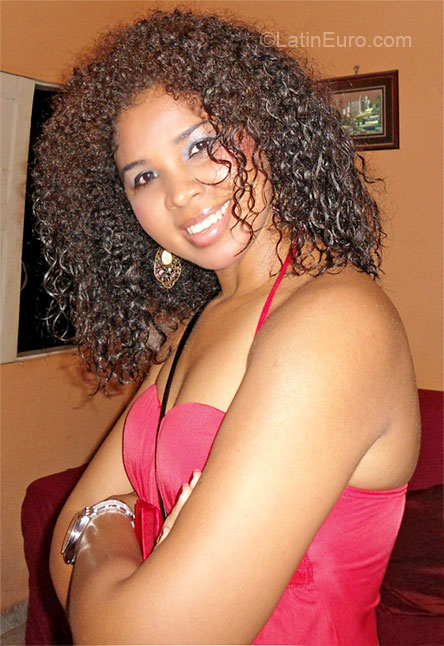 Date this lovely Brazil girl Lucia from Macapa BR5637