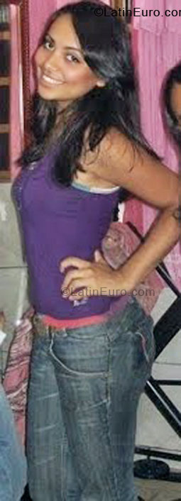 Date this exotic Brazil girl Mariana from Salvador BR5696