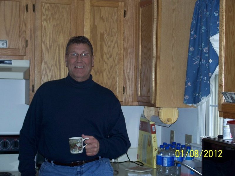 Date this gorgeous United States man Steve from Chambersburg US10490