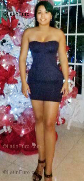 Date this delightful Colombia girl Karina from Barranquilla CO7635