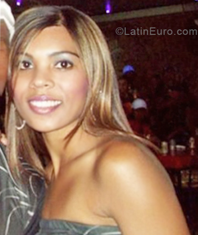 Date this athletic Brazil girl Flvia from Belo Horizonte BR5751