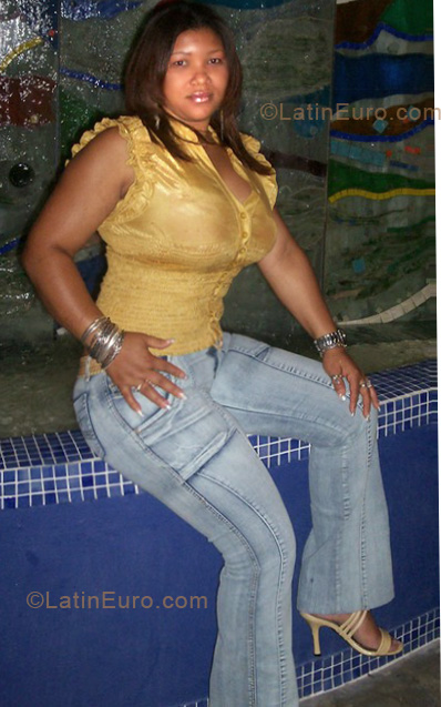 Date this gorgeous Dominican Republic girl Ysabel contrera from San Juan De Maguana DO8184