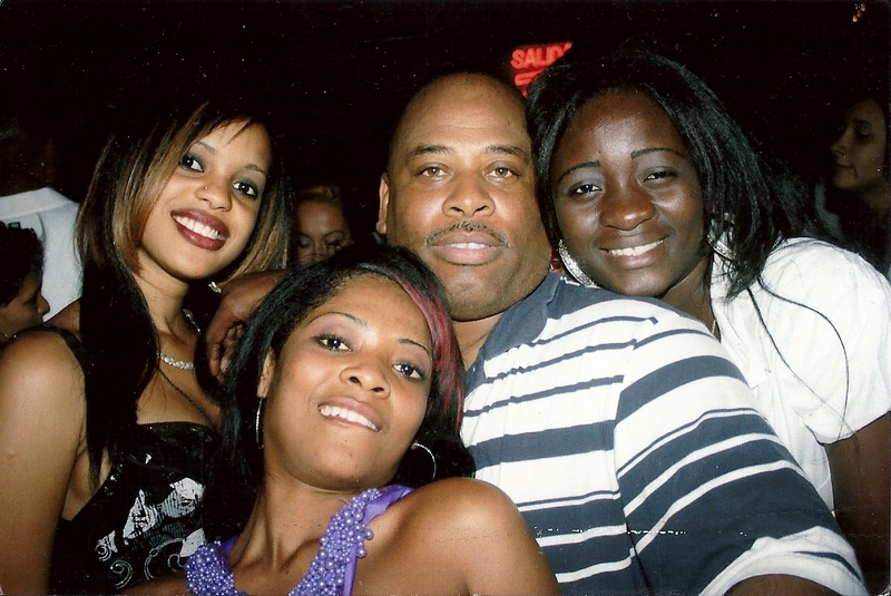 Date this pretty Dominican Republic man Kcaz from Red Lion DO8198