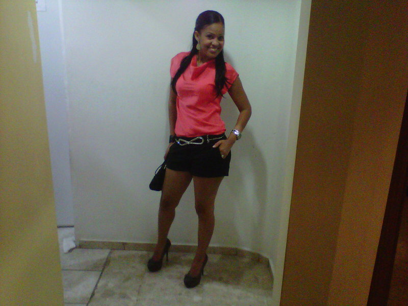 Date this charming Dominican Republic girl Ana corina from Santo Domingo DO8648