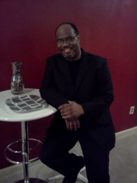 Date this lovely United States man KEVIN from Atlanta US10979