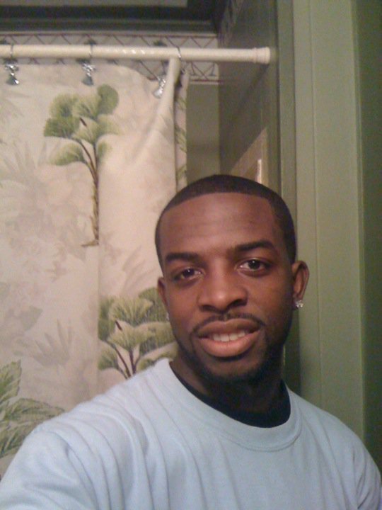 Date this delightful United States man LONZO from VILLE PLATTE US10980