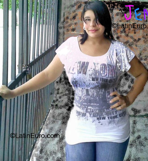 Date this pretty Colombia girl Jennifer from Pereira CO7650