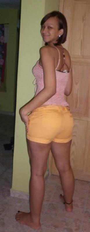 Date this foxy Dominican Republic girl Marleny from Santo Domingo DO8932