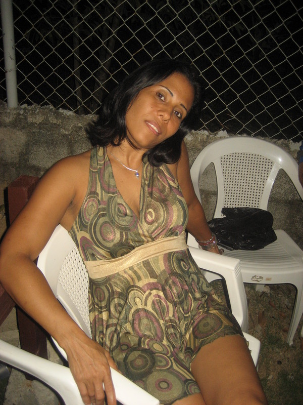 Date this lovely Dominican Republic girl Waldy from Santo Domingo DO8998