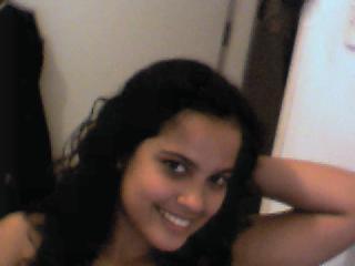 Date this funny Brazil girl Anna from Recife BR7309