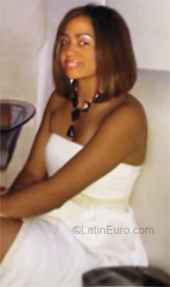 Date this delightful Dominican Republic girl Hilda from Santo Domingo DO9259