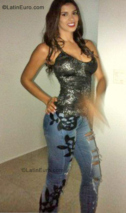 Date this georgeous Panama girl Marilin00 from Panama PA147