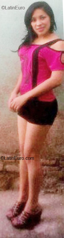 Date this cute Honduras girl SEXY from Tegucigalpa HN406