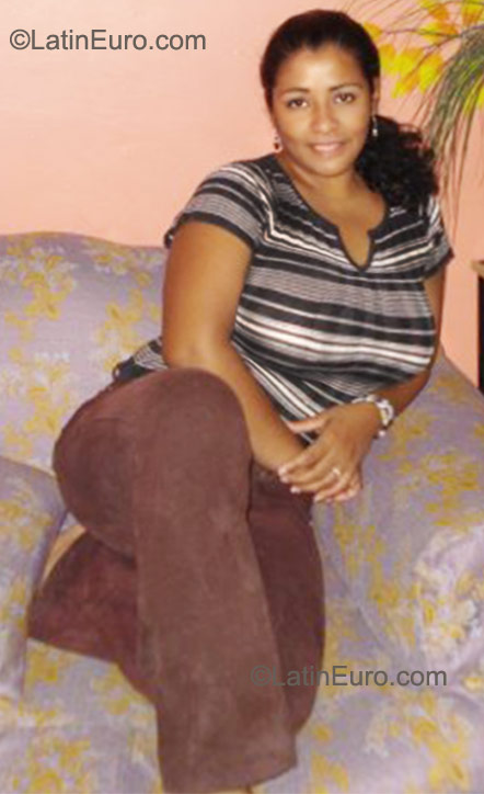 Date this foxy Honduras girl Erika from Tegucigalpa HN427