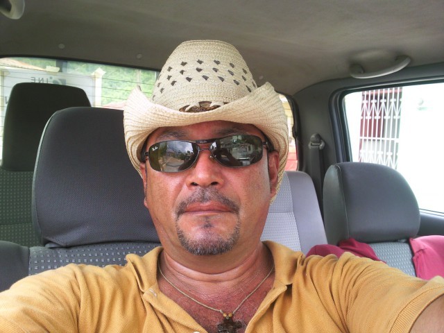 Date this beautiful Honduras man RamÃ³n from Tegucigalpa HN433
