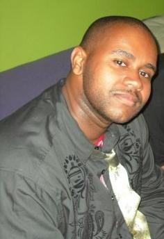 Date this pretty United States man Hydesson from Newark US11538