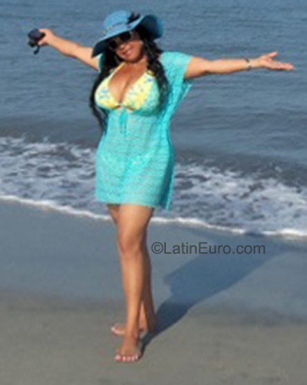 Date this exotic Colombia girl Jani from Cali CO8254