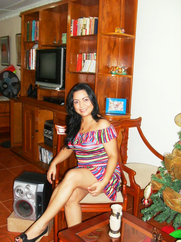 Date this fun Colombia girl Tania from Barranquilla CO8359