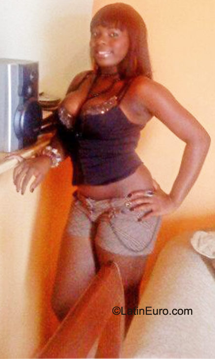 Date this young Dominican Republic girl La from La Romana DO9727