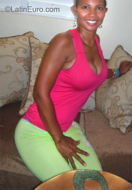 Date this fun Dominican Republic girl Laexotica29 from Dominican Republic DO9759