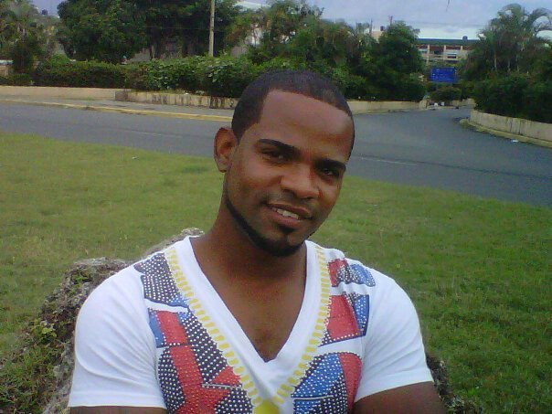 Date this beautiful Dominican Republic man Hultimo from Santodomingo DO9773