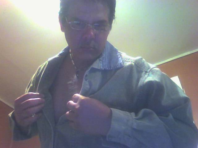 Date this tall United States man Antonio from Geronimo US11745