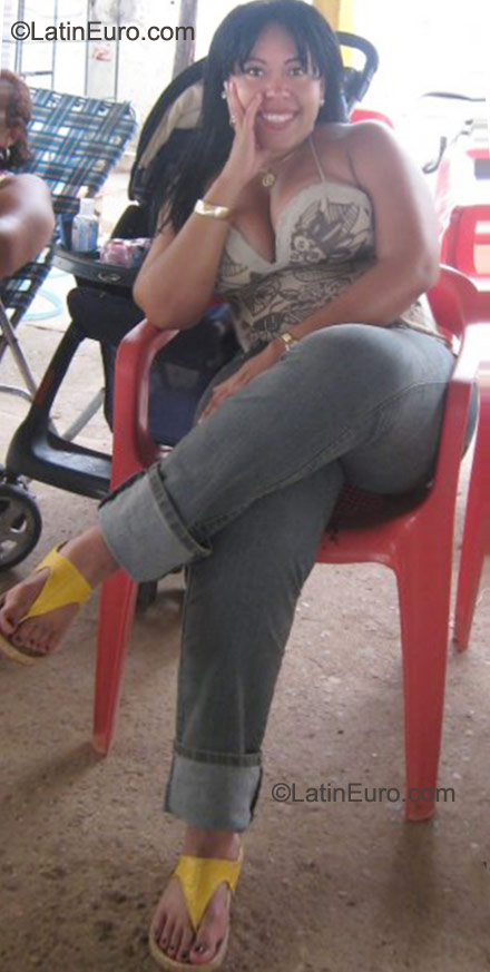 Date this hot Colombia girl Ana Milena from Valledupar CO10865