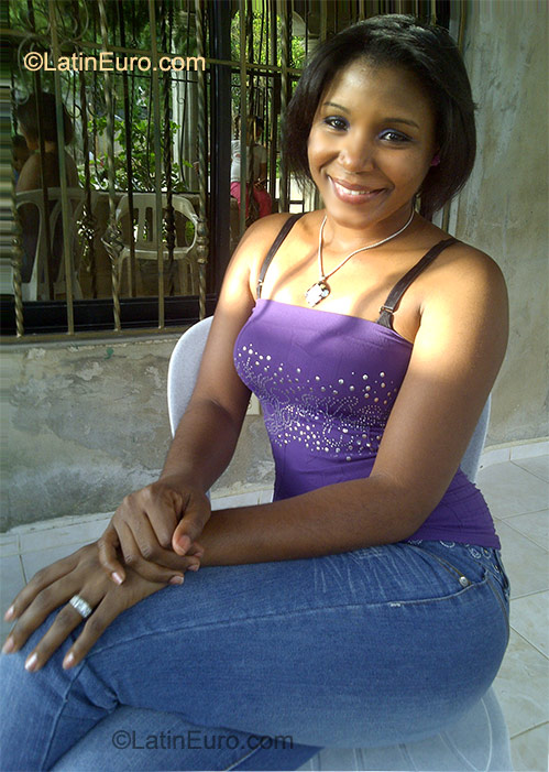 Date this young Dominican Republic girl Andry from Santo Domingo DO9829