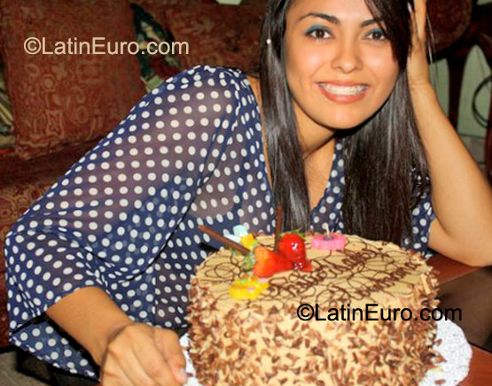 Date this athletic Panama girl Angela from Panama City PA193