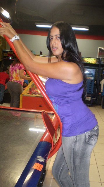 Date this exotic Dominican Republic girl Kenia2888 from Santiago DO10064